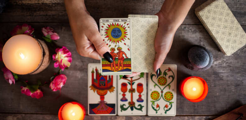 Guia completo de tiragens de Tarot